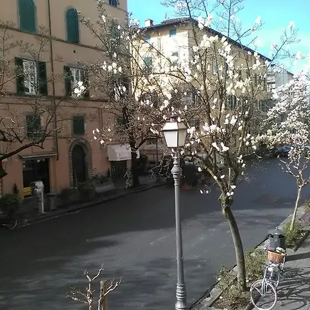 Sofia Lägenhet Lucca